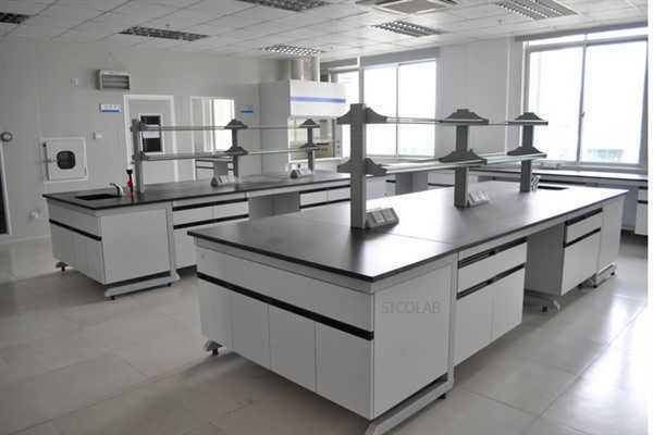 本公司还供应上述产品的同类产品: 中央实验台,化验室实验台,全钢实验
